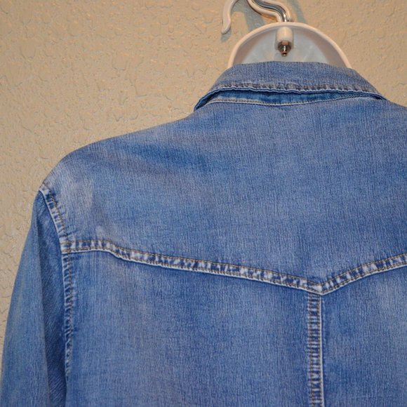 Sz M Chiqle Western Denim Shirt Dress with  Pearl Snaps - Picture 13 of 16